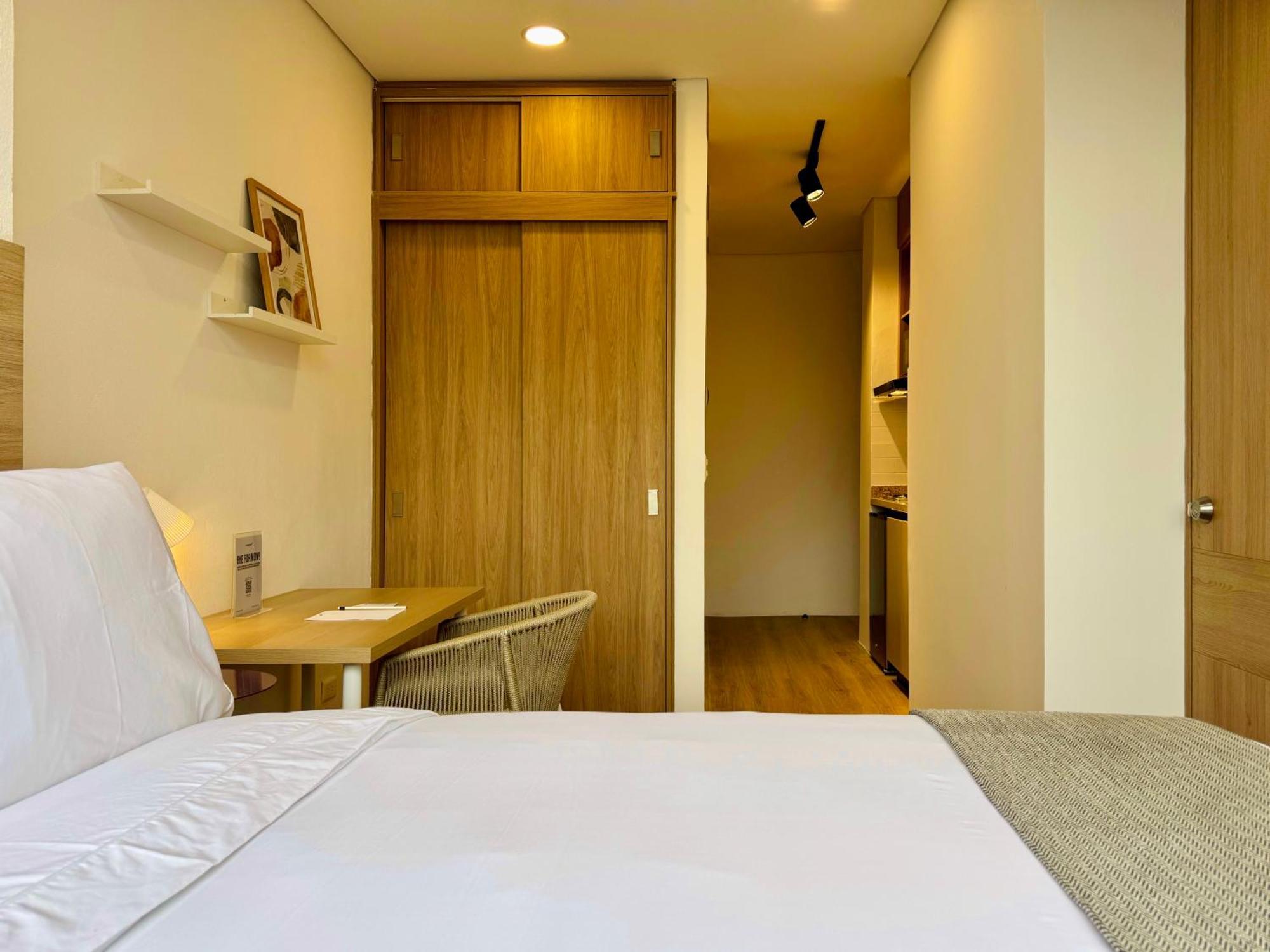 Nuevecuatro By Wynwood House Apartment *